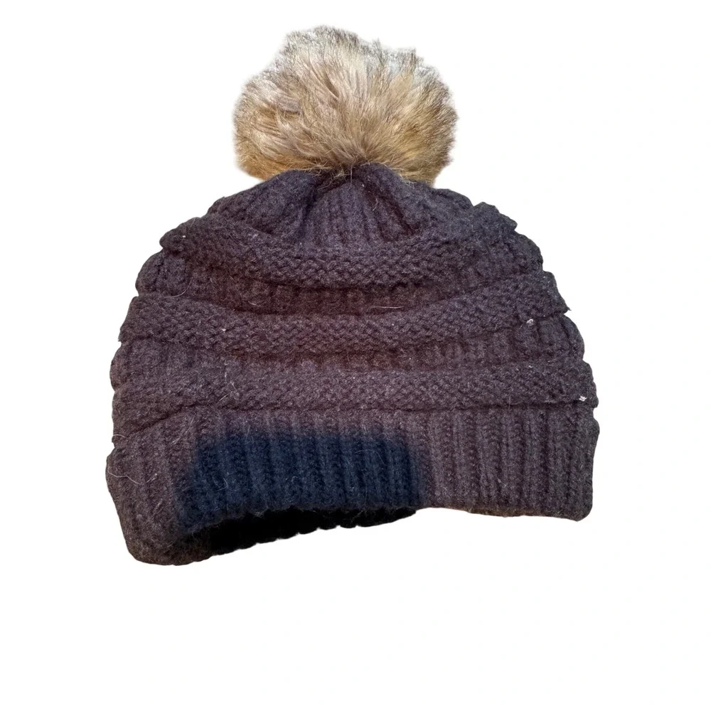 CC Beanie Bundle Lot of 3‎ Cable Knit Pom Pom Hats Gray Multi Black Womens